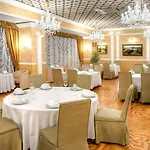 Intourist Hotel 